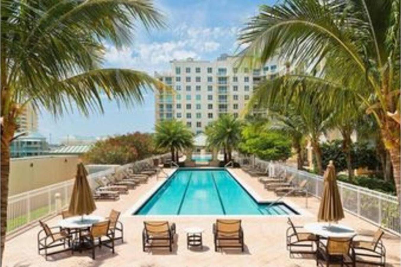 Apartment In Casa Costa Condo!Beach Pass Included Boynton Beach Bagian luar foto