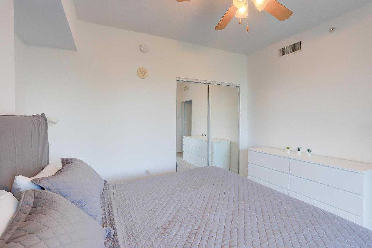 Apartment In Casa Costa Condo!Beach Pass Included Boynton Beach Bagian luar foto